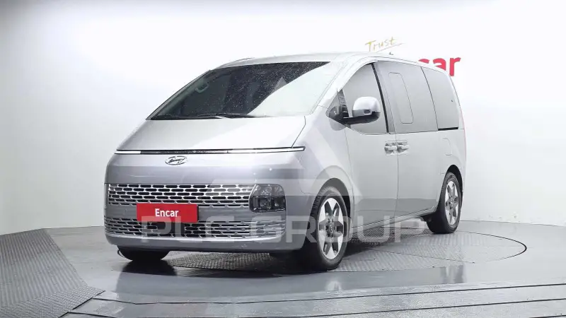 2022 Hyundai Staria