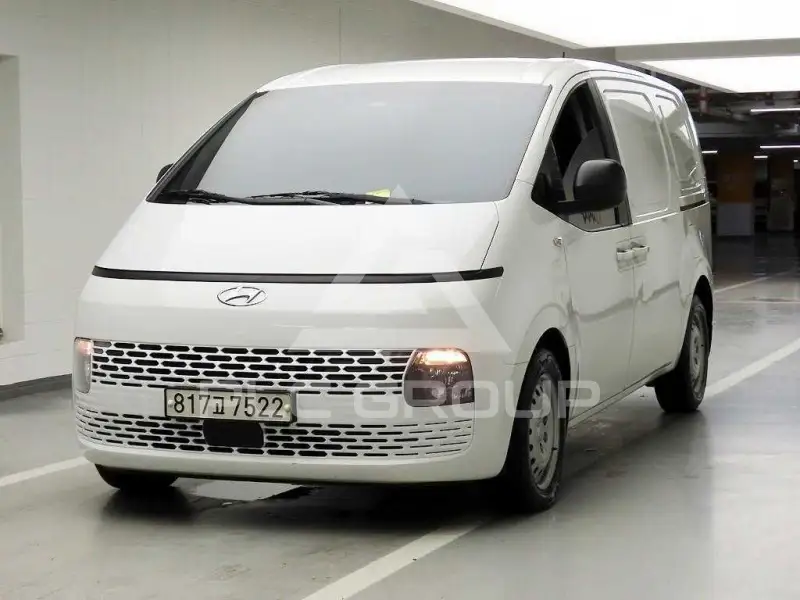 2022 Hyundai Staria