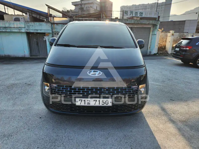 2022 Hyundai Staria