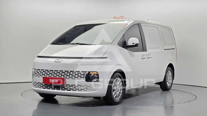 2022 Hyundai Staria