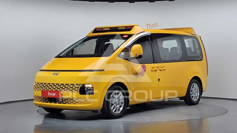 2022 Hyundai Staria