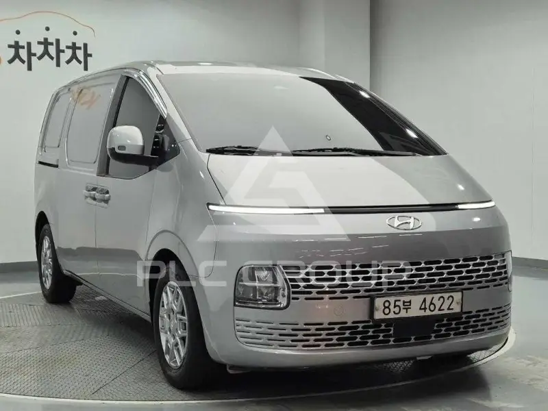 2022 Hyundai Staria
