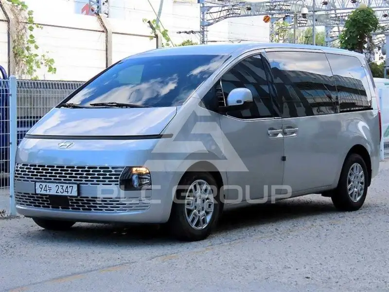 2022 Hyundai Staria