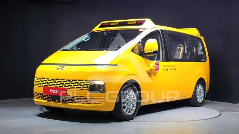 2022 Hyundai Staria