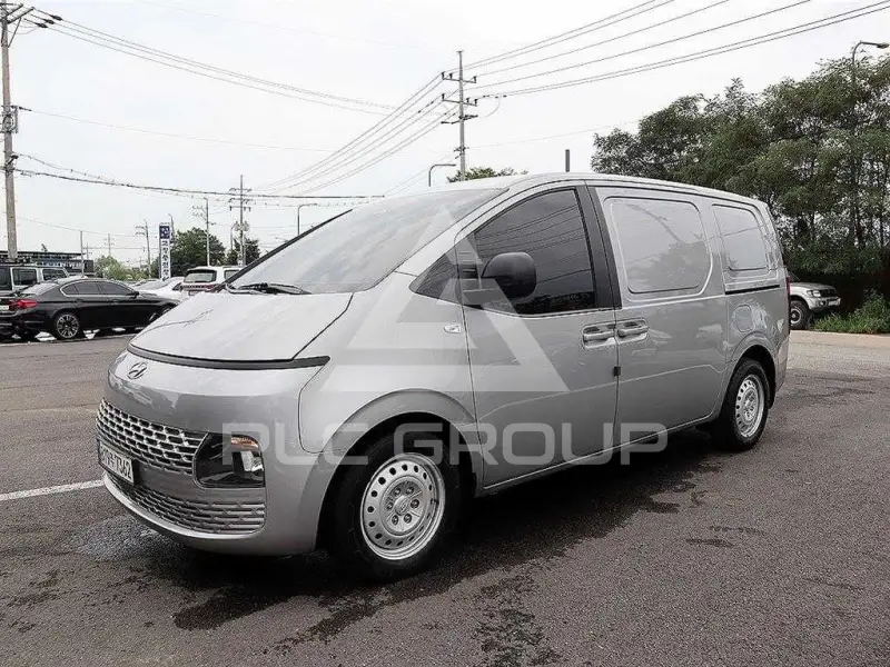 2022 Hyundai Staria