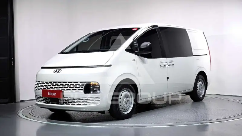 2022 Hyundai Staria