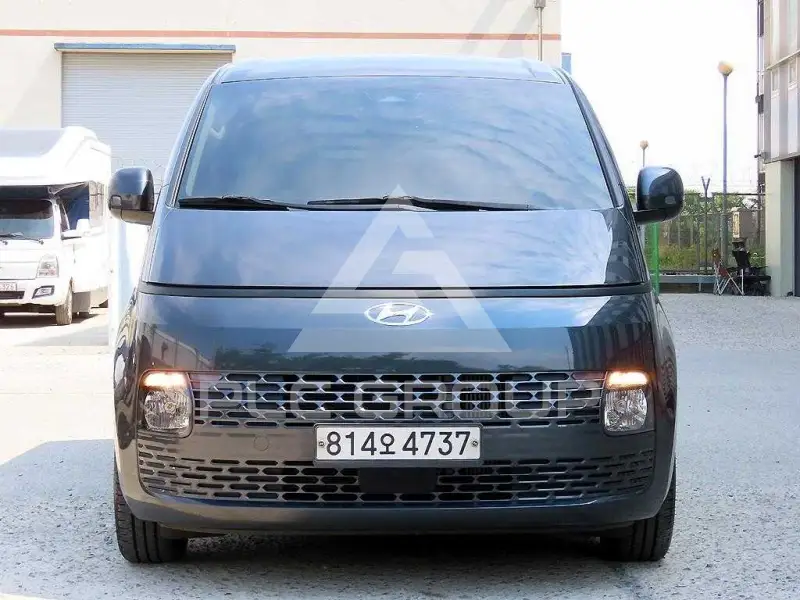 2022 Hyundai Staria