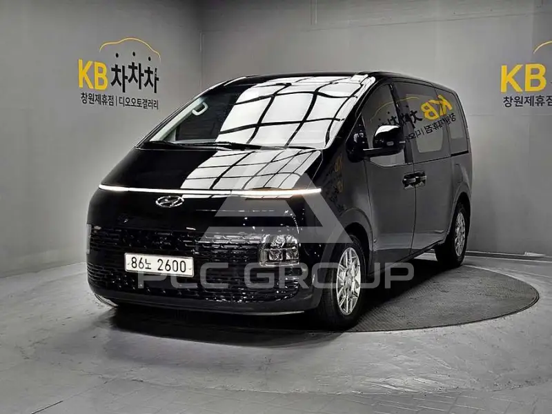 2022 Hyundai Staria