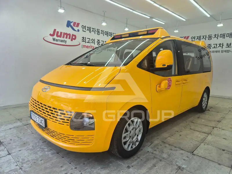 2022 Hyundai Staria
