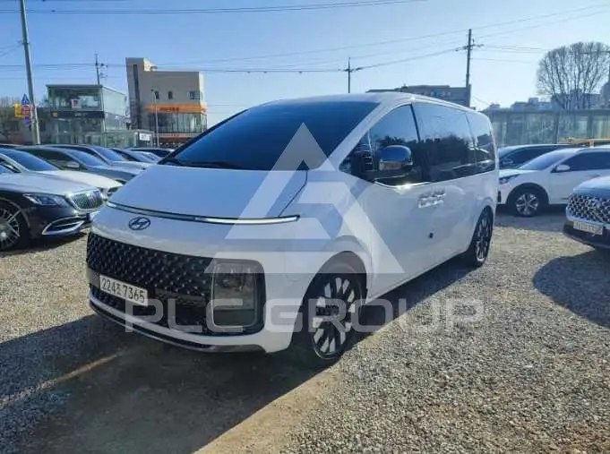 2022 Hyundai Staria