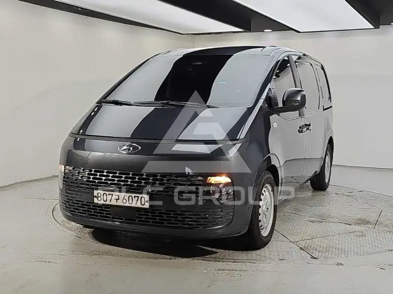 2022 Hyundai Staria