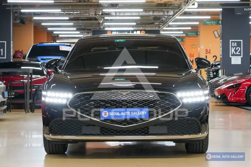 2022 Genesis G90