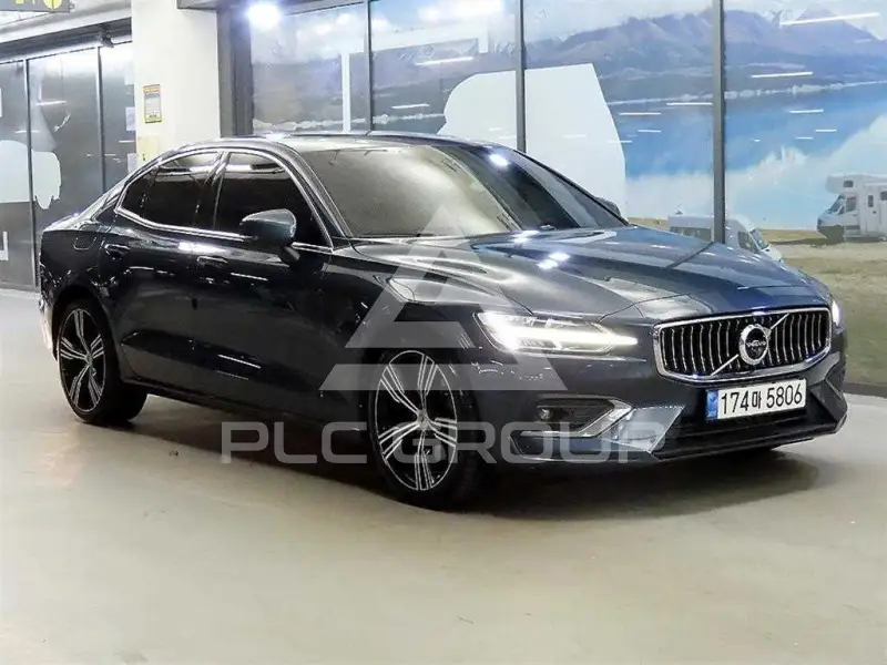 2022 Volvo S60