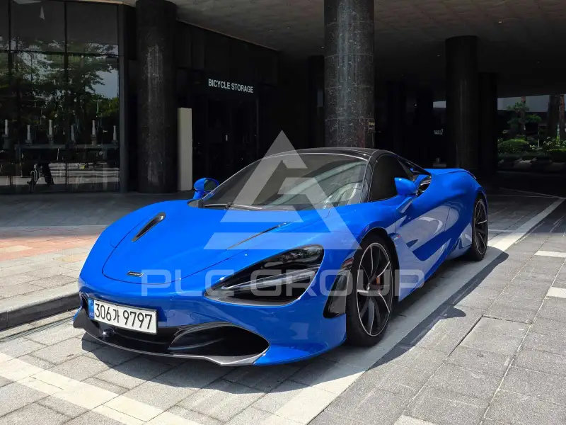 2022 McLaren 720S