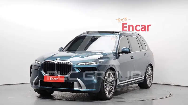 2023 BMW X7