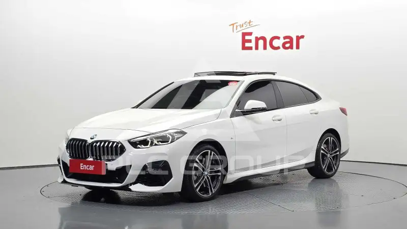2023 BMW 220M