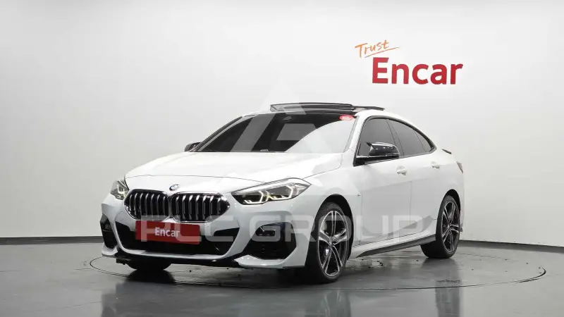 2023 BMW 220M