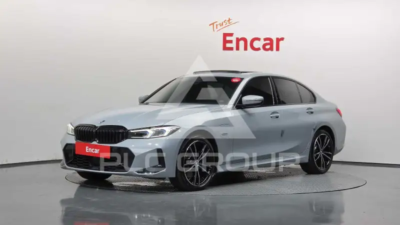 2023 BMW 330