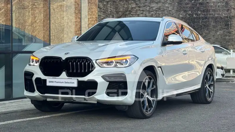 2023 BMW X6M