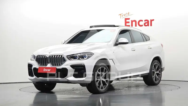 2023 BMW X6M