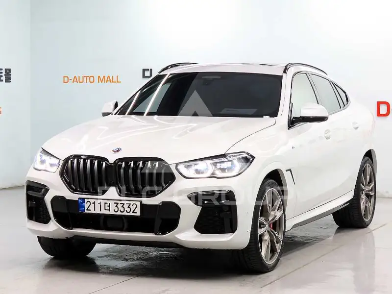 2023 BMW X6M