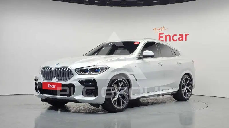 2023 BMW X6M