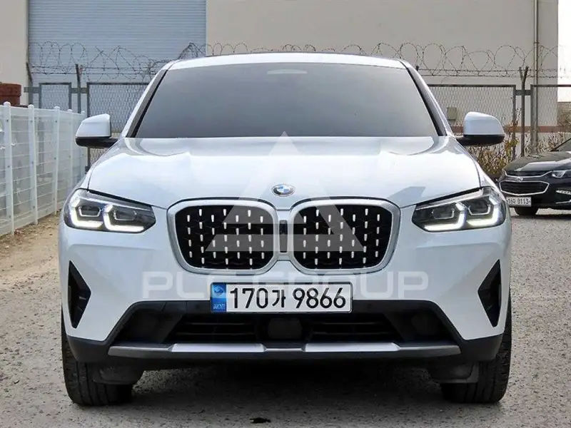 2023 BMW X4