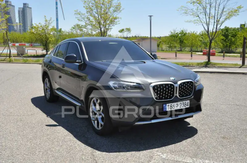 2023 BMW X4