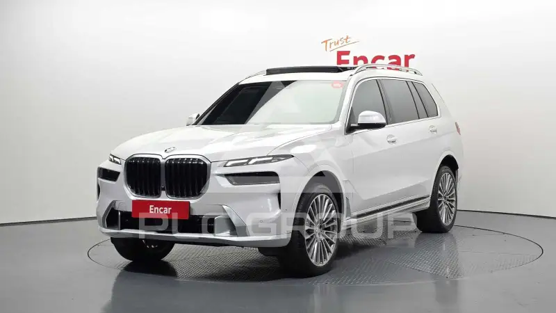 2023 BMW X7