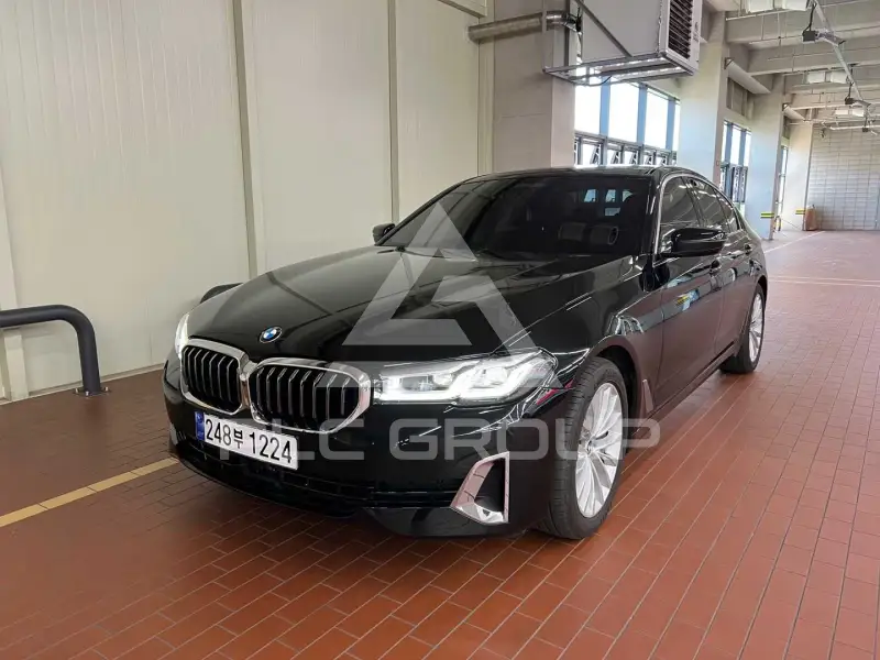 2023 BMW 523