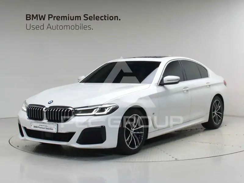 2023 BMW 520M