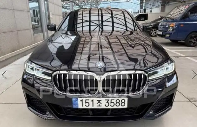 2023 BMW 530M