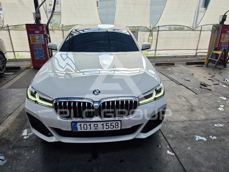 2023 BMW 520M