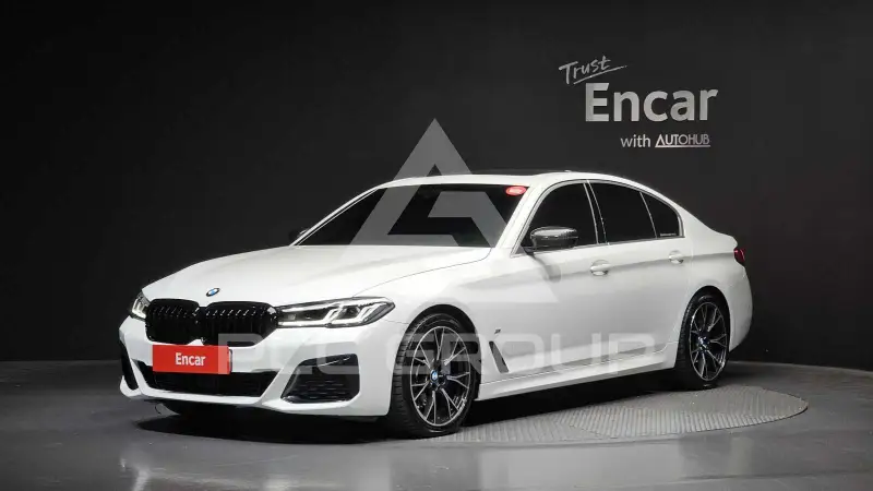 2023 BMW 523M