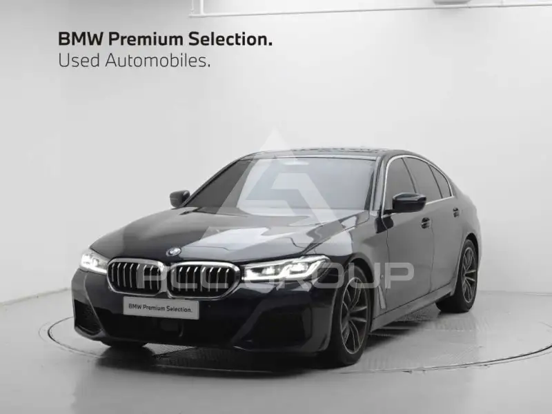 2023 BMW 520M