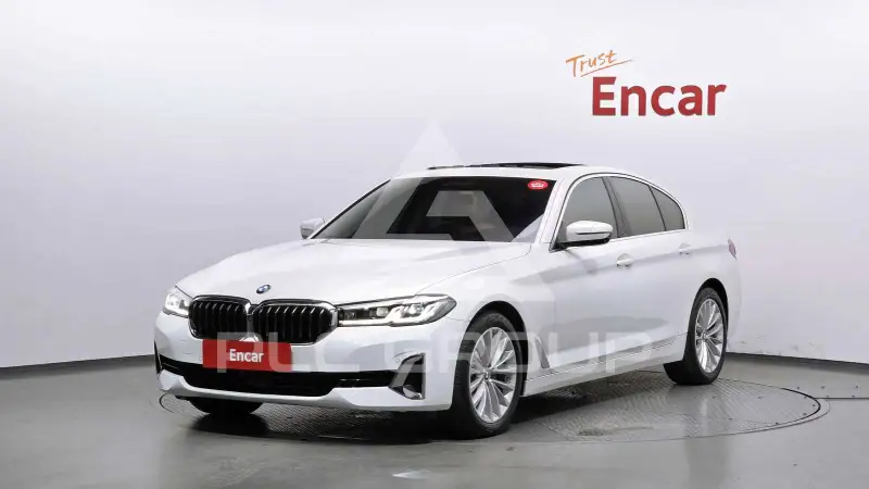 2023 BMW 520