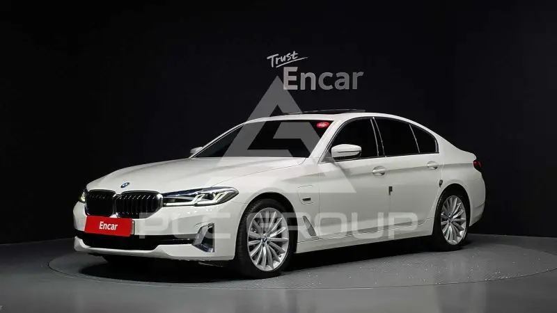 2023 BMW 530