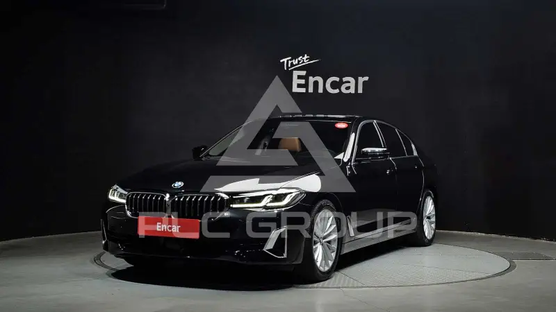 2023 BMW 520