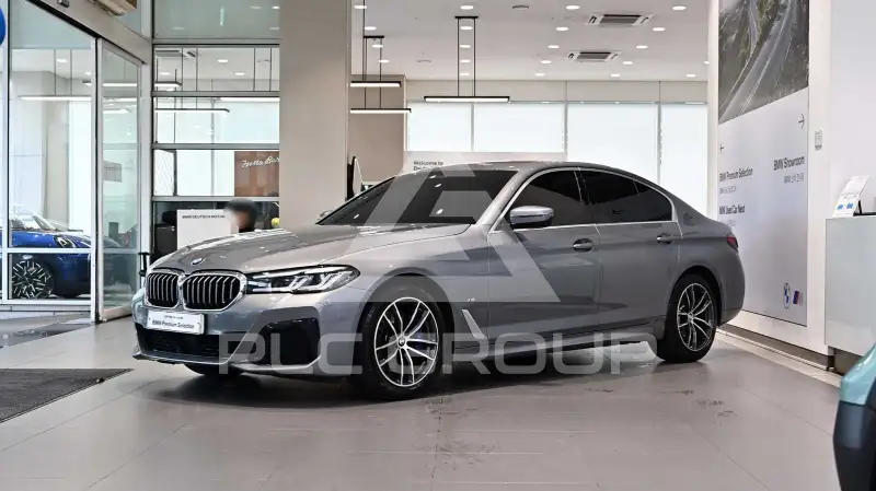 2023 BMW 523M