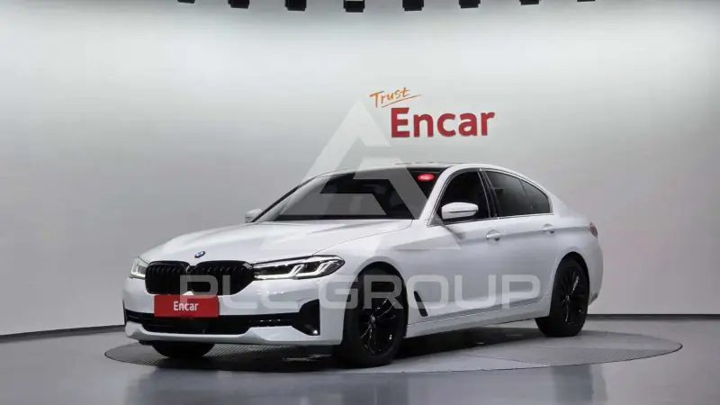 2023 BMW 520
