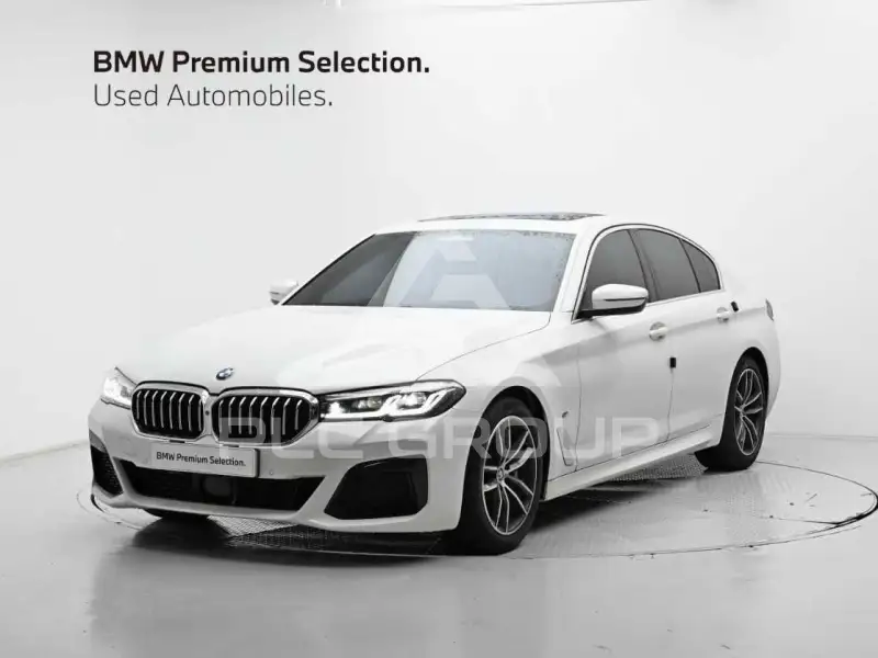 2023 BMW 520M