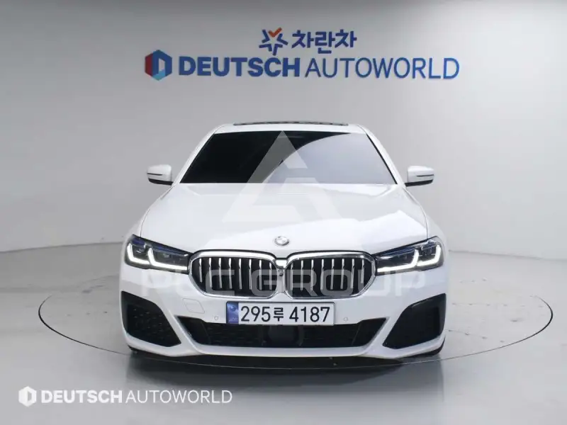 2023 BMW 530M