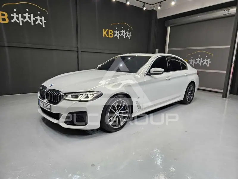 2023 BMW 520M
