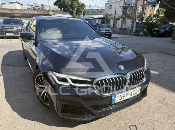 2023 BMW 520M