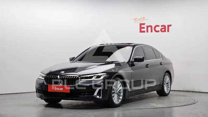 2023 BMW 520