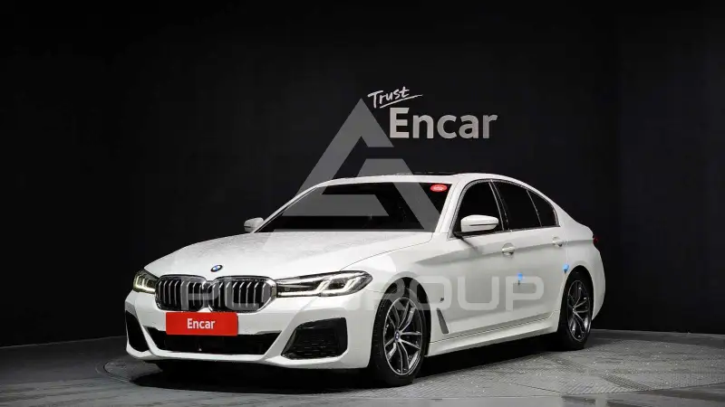 2023 BMW 523M