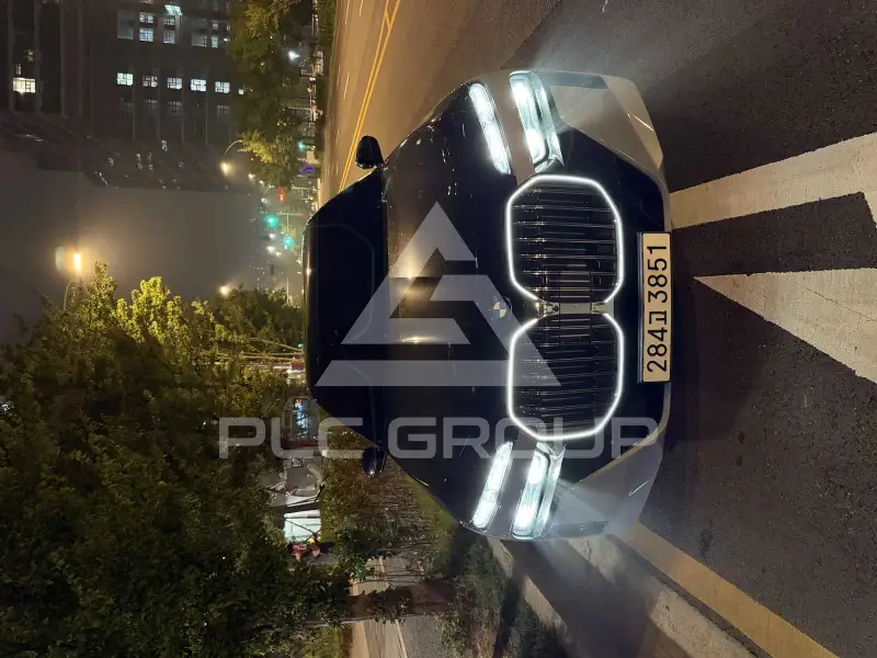 2023 BMW 740M