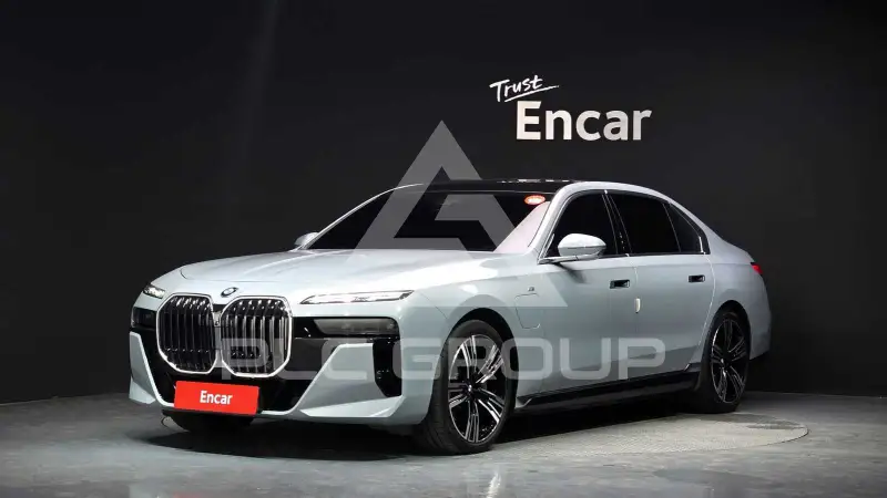2023 BMW 750M