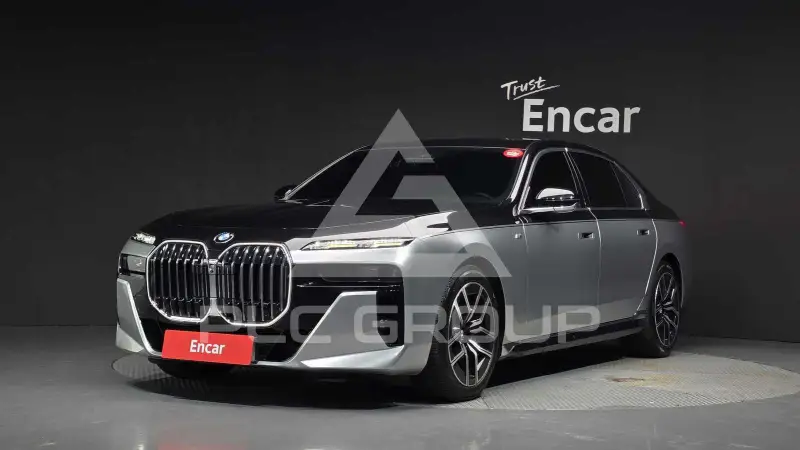 2023 BMW 740M