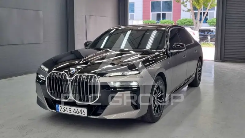 2023 BMW 740M